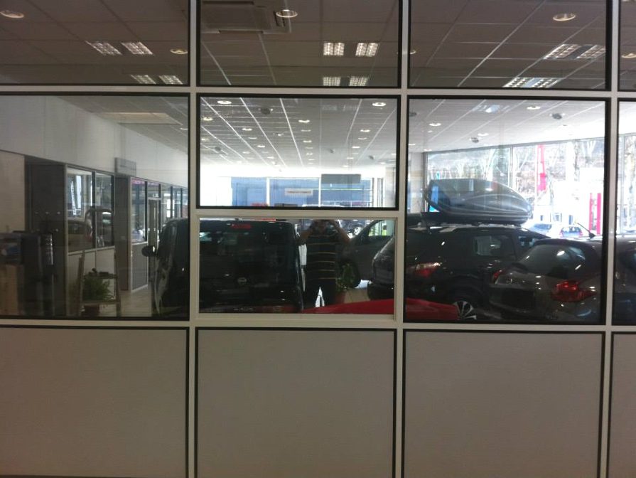 FILM SOLAIRE VITRES INTERIEURES GARAGE CONCESSION