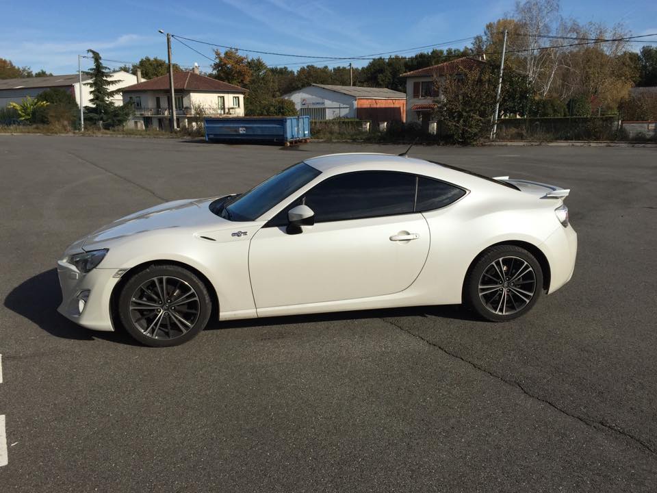 pose de films solaires spécifiques pour véhicule de tourisme - Pro'Film applicateur de films solaires homologués sur le 82, le 31, le 32, le 46 et le 47