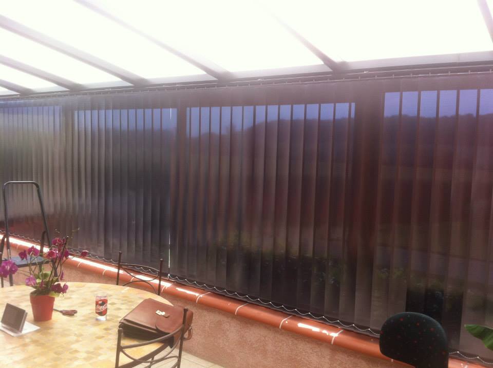 stores intérieurs films solaires posés dans la véranda d'une maison individuelle par Pro'Film